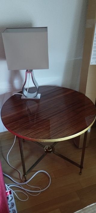 Mesa redonda madera y metal dorada