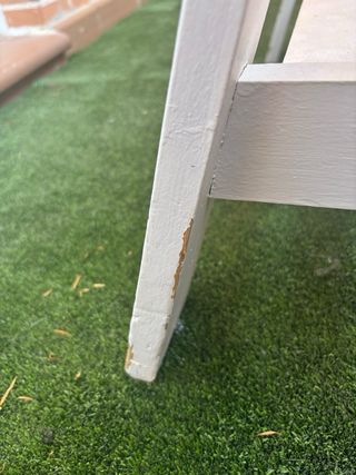 Caballete de madera blanco