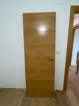 Puerta de madera 