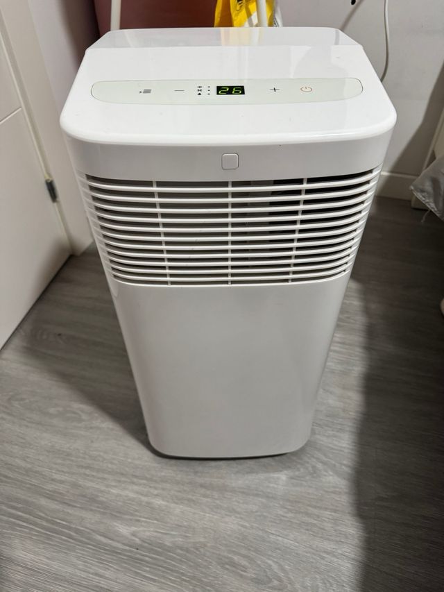 Enfriador de aire blanco poco usado