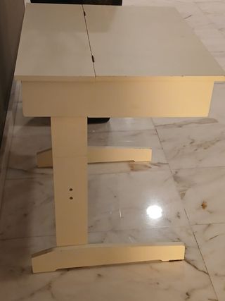 Escritorio/mesita de madera zarahome.