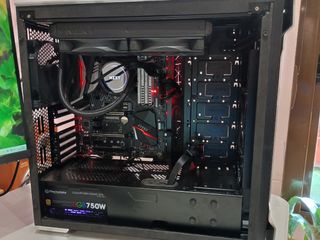 PC Sobremesa Silencioso y Ampliable