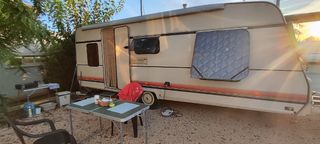 Caravana Burstner 575,3 ambientes