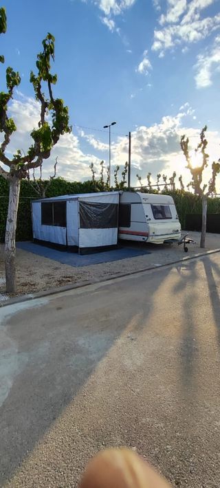 Caravana Burstner 575,3 ambientes