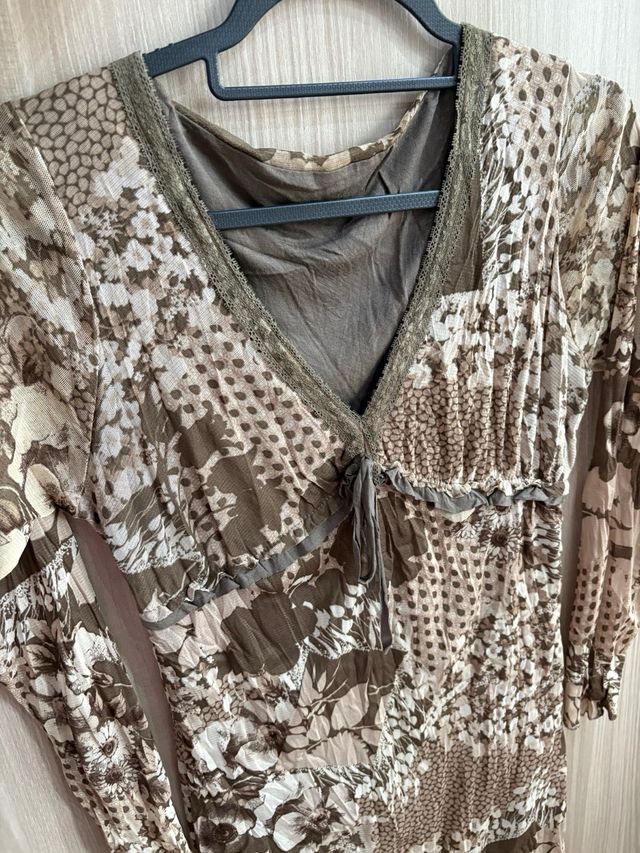 Vestito fantasia beige e marrone