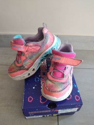 Scarpe Skechers bambina rosa con luci