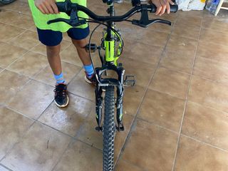 Bicicleta infantil Rockrider verde