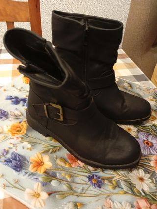 Botines negros mujer con hebilla