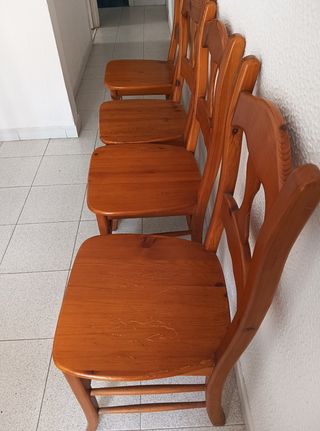 Mesa redonda pino macizo y 5 sillas