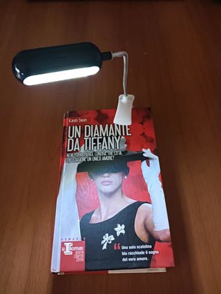 Lampada da lettura portatile con clip