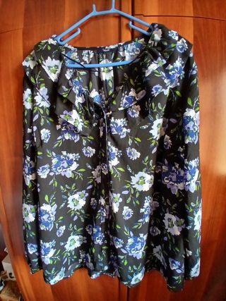 Blusa Kiabi flores