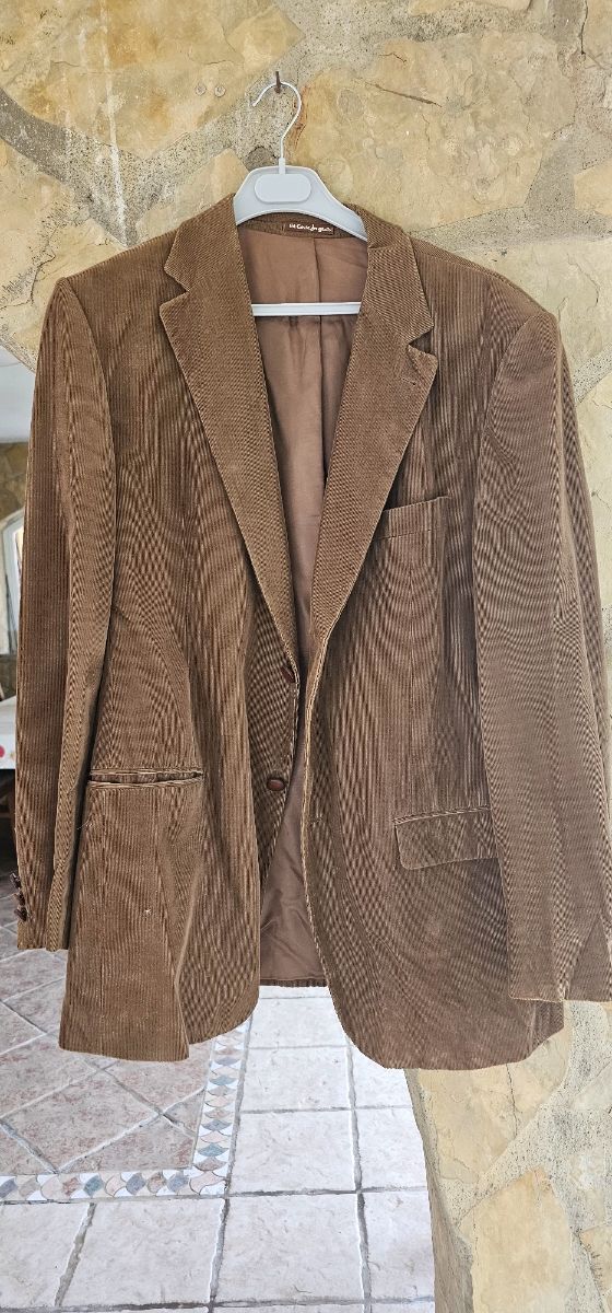 Americana de pana marrón