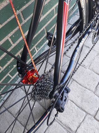 Bicicleta carretera Minalli carbono