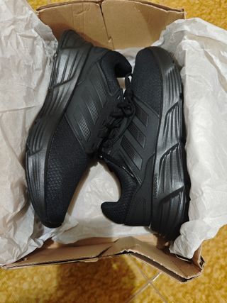 Scarpe Adidas nere