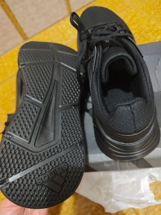 Scarpe Adidas nere