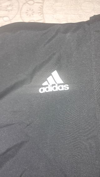 chubasquero adidas