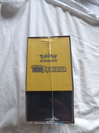 Pokemon Caja Entrenador Elite Luz Prohibida