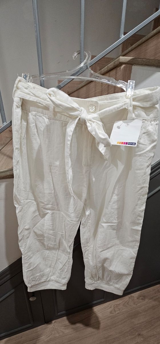 Pantalón pirata blanco Kiabi talla M