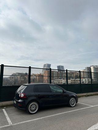 Volkswagen Golf 2005