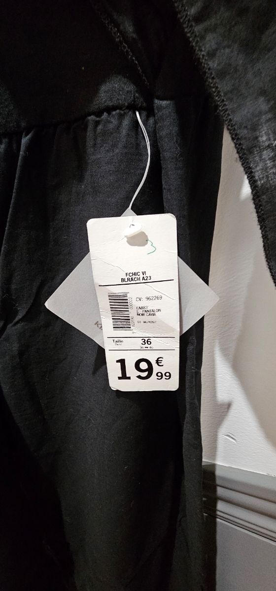 Pantalón ancho negro Kiabi Talla M