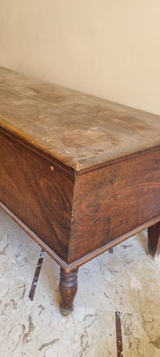 Cassapanca in legno siciliana