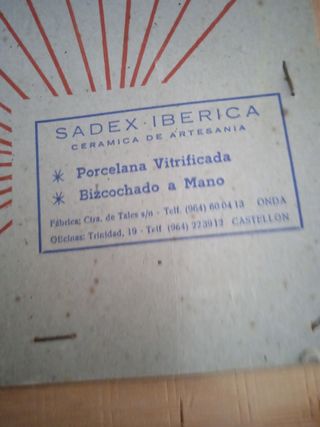 Cuadro antiguo tallado en madera