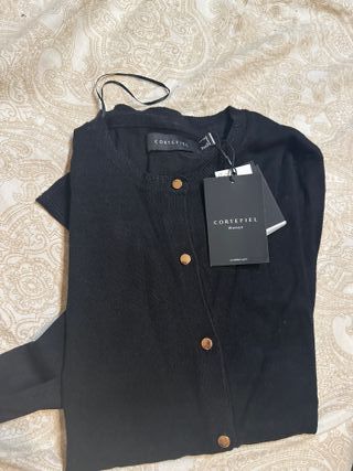 Chaqueta Negra Corte Fiel Talla M