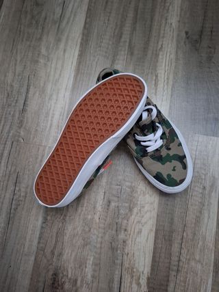 Playeros Vans niño talla 35 camuflaje