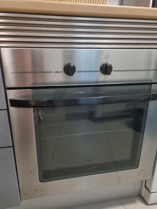 Horno de cocina. LA MANGA
