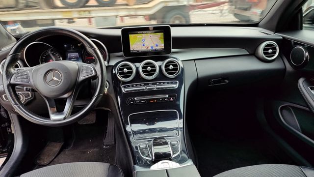 RENT Mercedes-Benz Clase C 2017