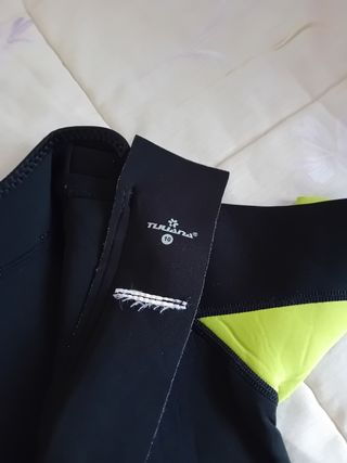 Neopreno negro y amarillo