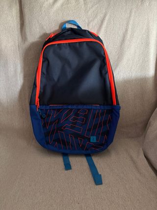 Mochila escolar azul y naranja