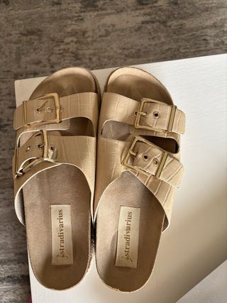 Sandalias Stradivarius Beige