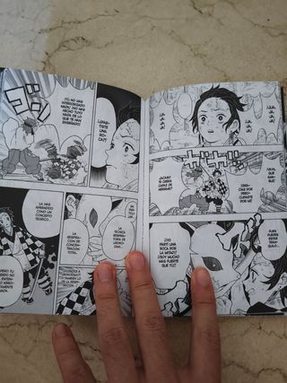 Kimetsu no Yaiba tomo 1 (Español)