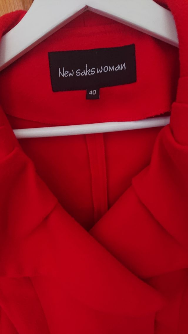 Chaquetón rojo New Saleswoman talla 40