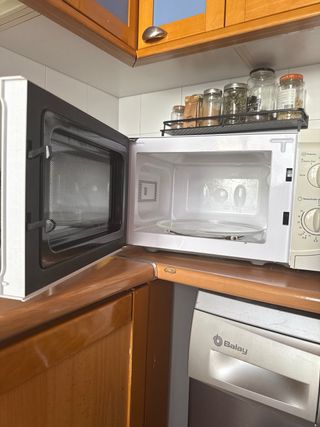 Microondas Corberó blanco