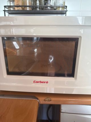 Microondas Corberó blanco