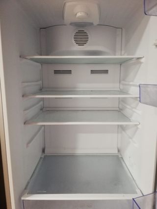 Nevera Beko Plateada