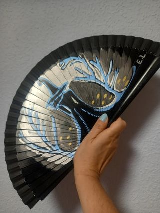 Abanico artesanal bruja