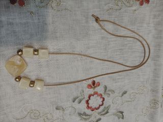 Collana Beige e Oro
