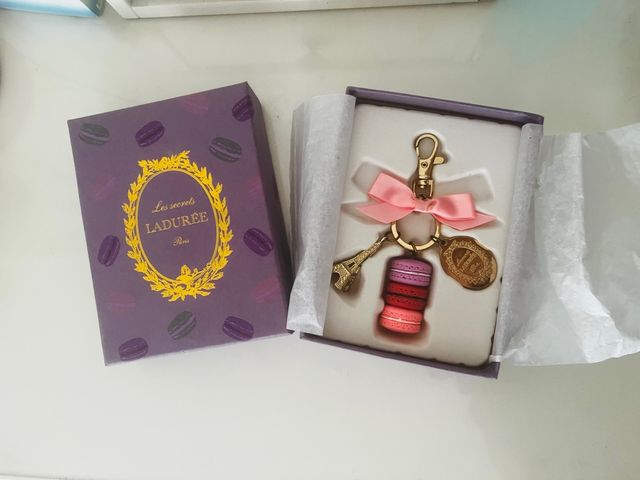 Portachiavi Ladurée con macarons e Torre Eiffel