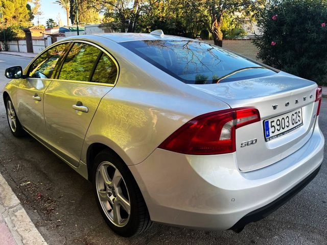 Volvo S60 2.0 D4 Momentum