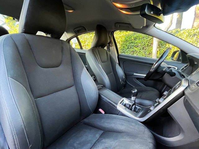 Volvo S60 2.0 D4 Momentum