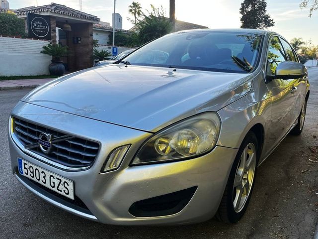 Volvo S60 2.0 D4 Momentum