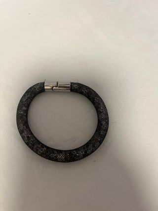 Pulsera malla plateada y negra