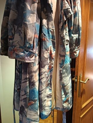 Gabardina Mujer Estampada