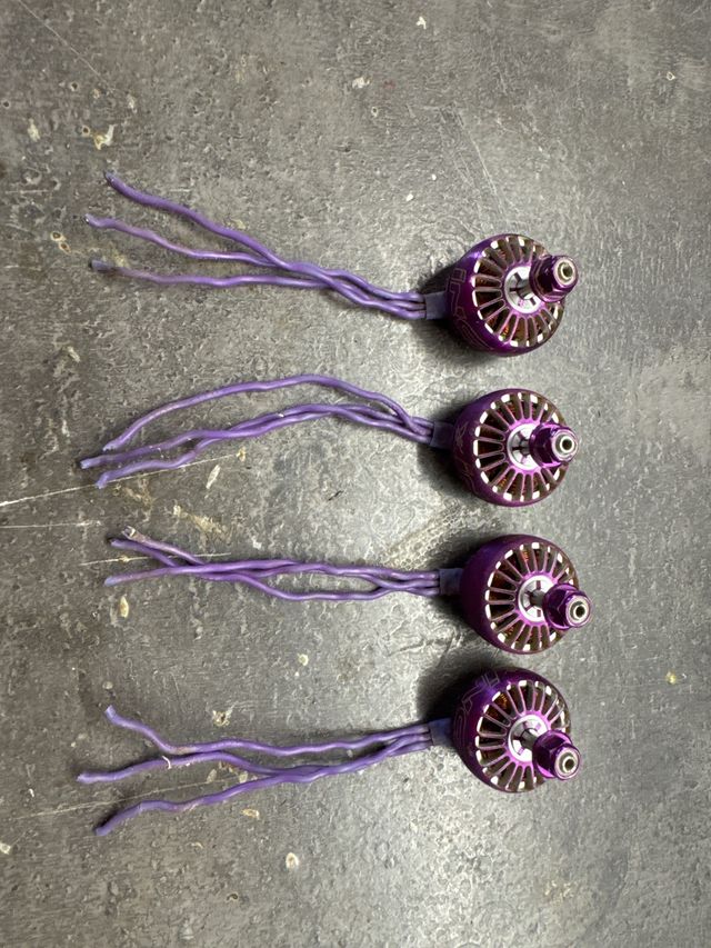 4 Motores 2206 2450kv