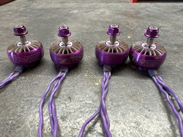 4 Motores 2206 2450kv