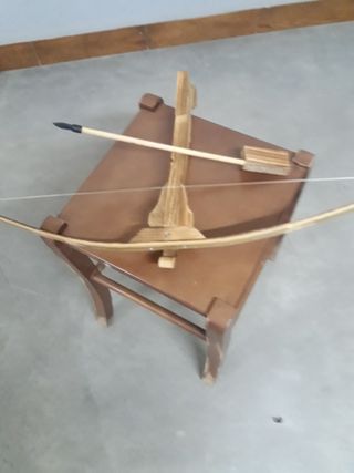 Ballesta artesanal de madera
