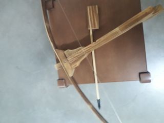 Ballesta artesanal de madera